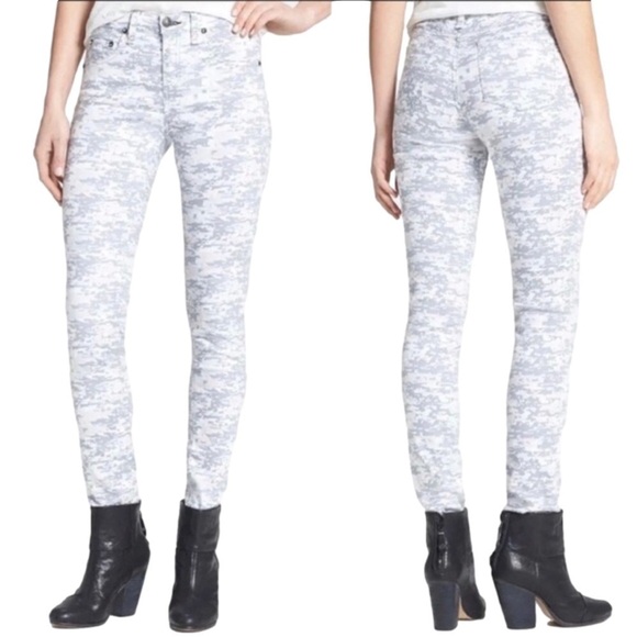 𝅺rag & Bone Women’s Skinny Jeans in Gray Camo Denim - Picture 1 of 7